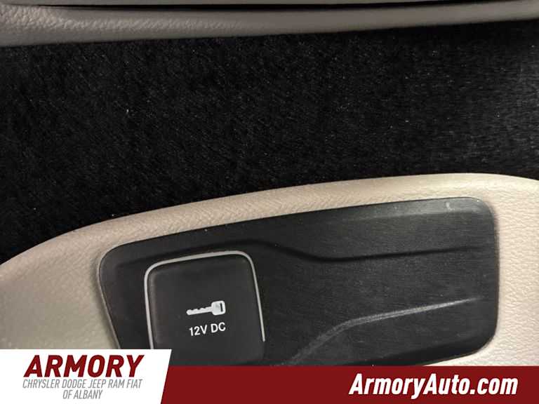 Thumbnail: 2024 Chrysler Pacifica - 23