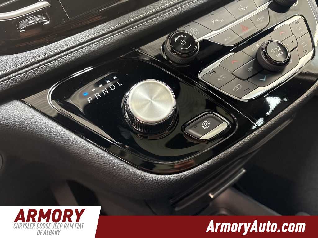 Thumbnail: 2026 Chrysler Pacifica - 16