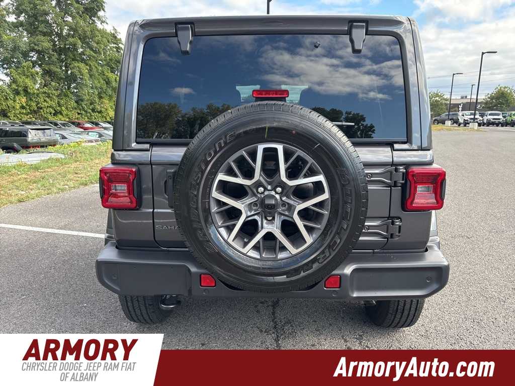 Thumbnail: 2025 Jeep Wrangler - 5