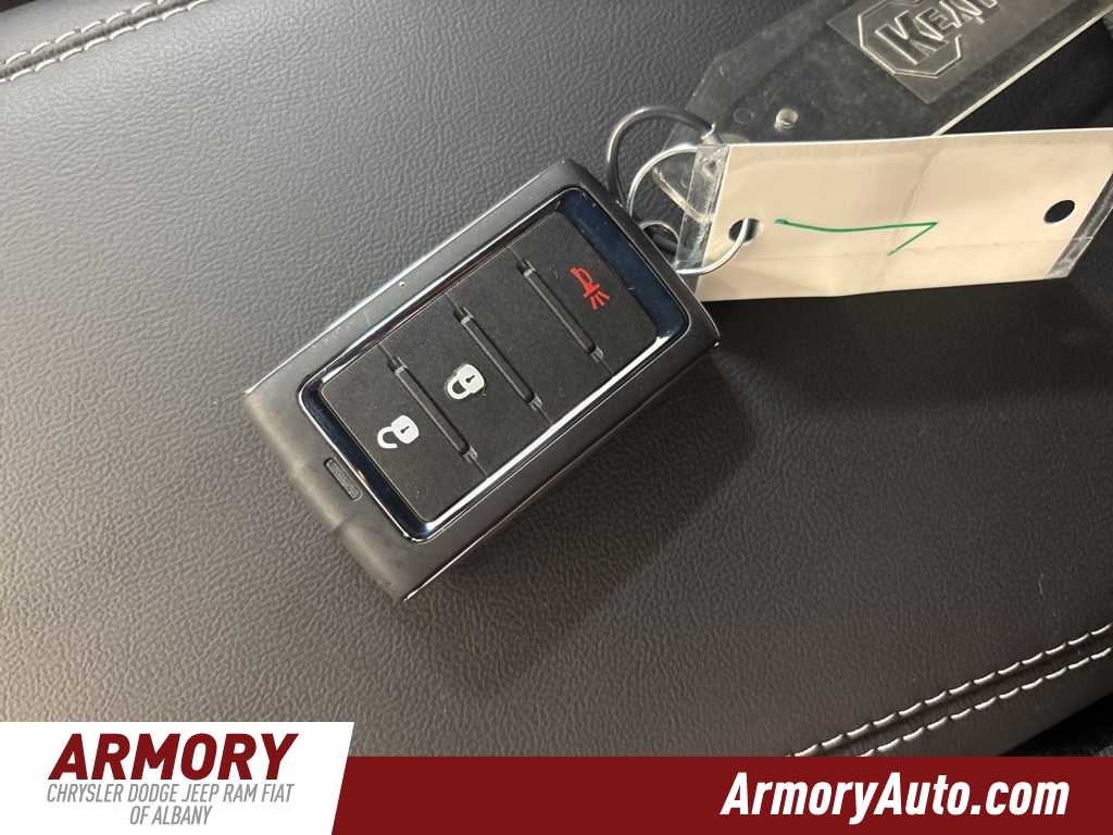 Thumbnail: 2025 Jeep Grand Cherokee - 18