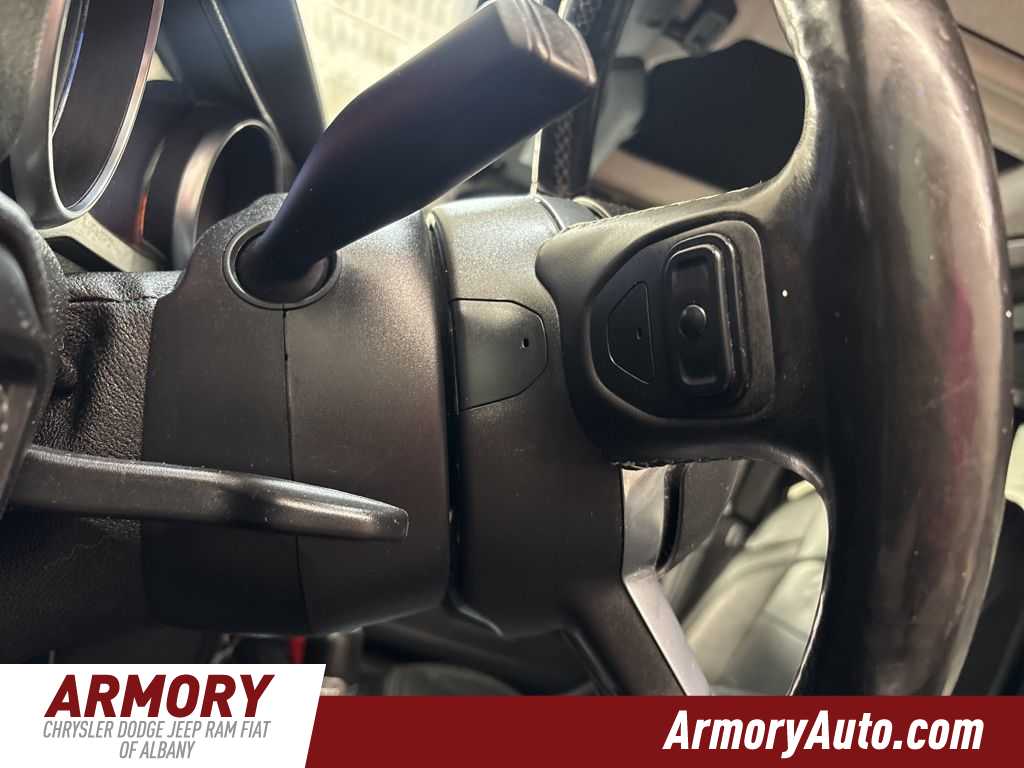 Thumbnail: 2019 Jeep Wrangler - 11