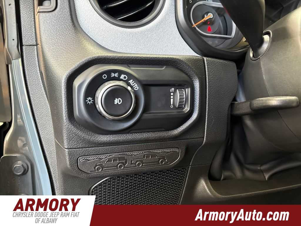 Thumbnail: 2025 Jeep Wrangler - 10