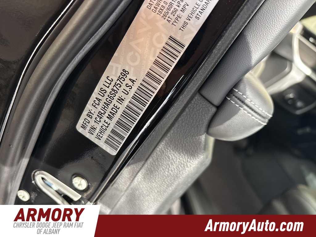 Thumbnail: 2025 Jeep Grand Cherokee - 38