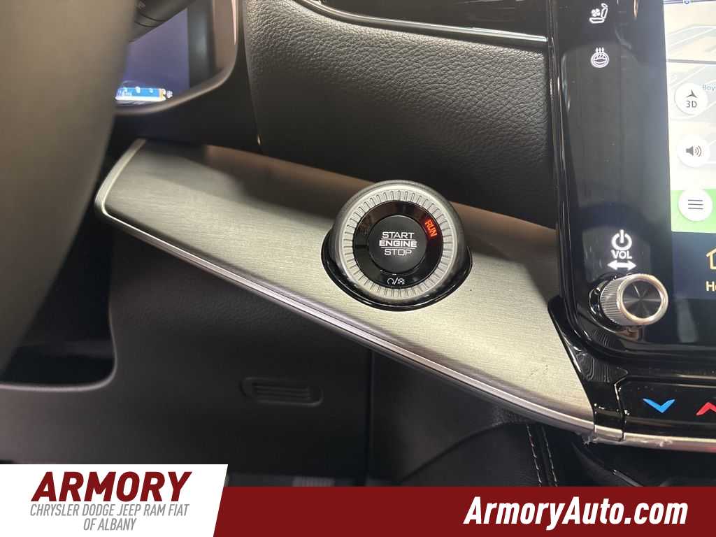 Thumbnail: 2026 Jeep Grand Wagoneer - 22