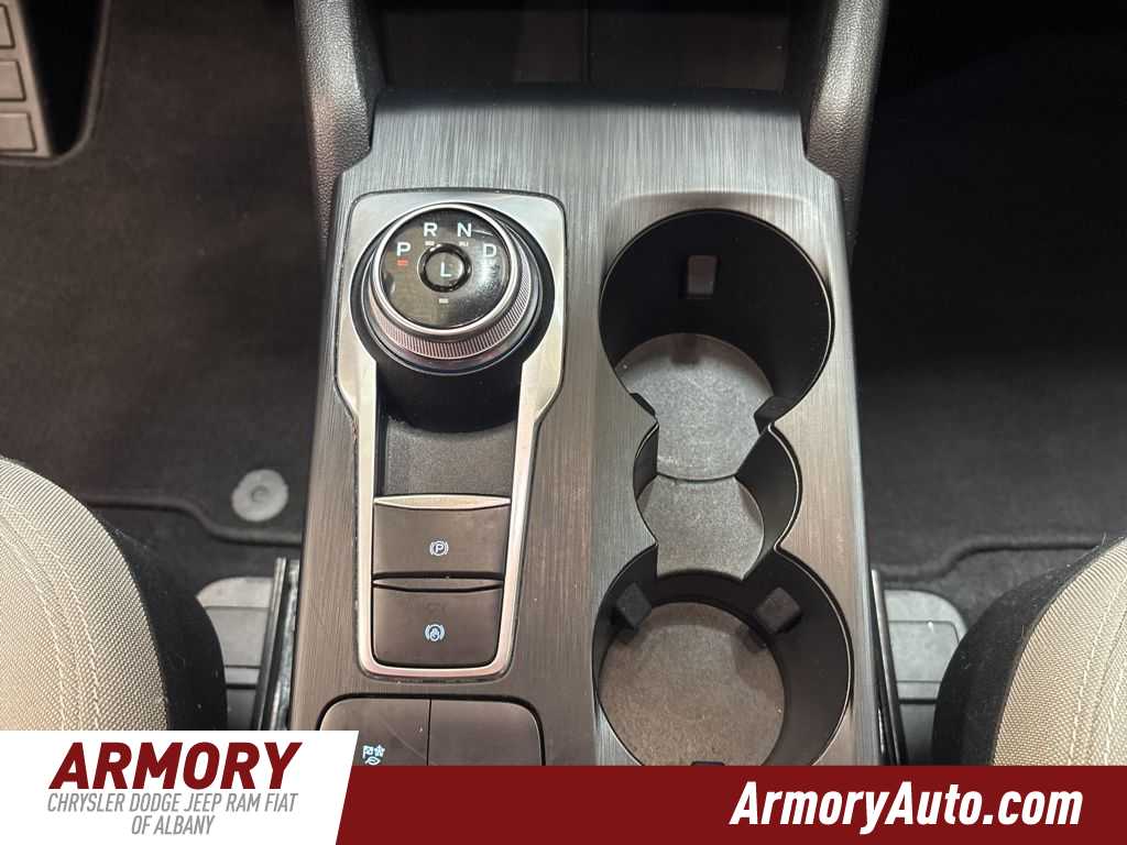 Thumbnail: 2022 Ford Escape - 20