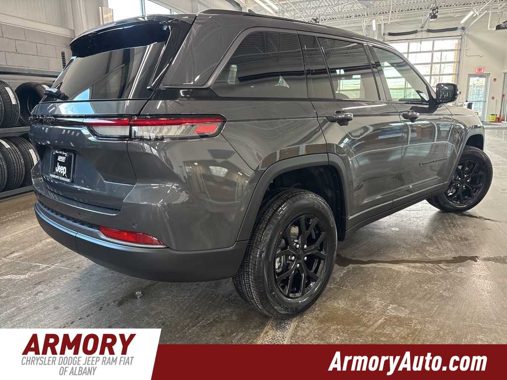 Thumbnail: 2026 Jeep Grand Cherokee - 3