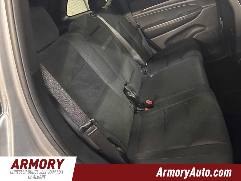 Thumbnail: 2017 Jeep Grand Cherokee - 29