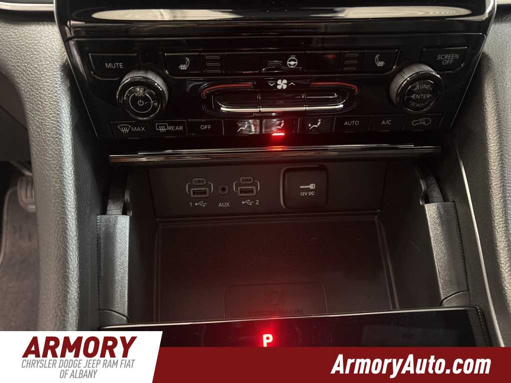 Thumbnail: 2025 Jeep Grand Cherokee L - 16