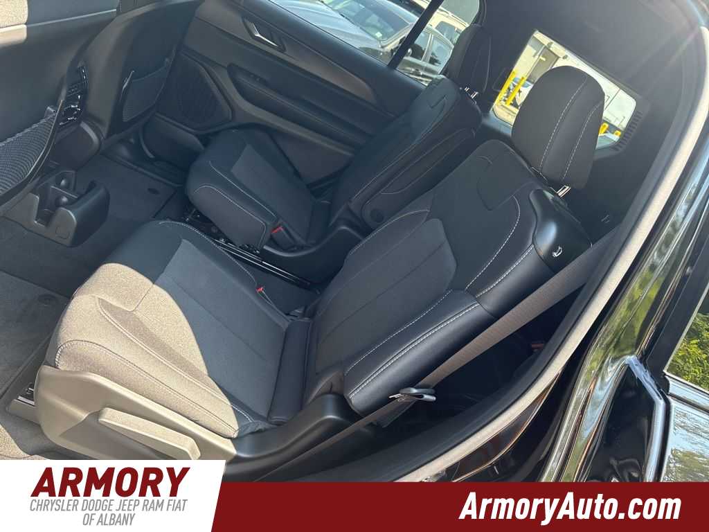 Thumbnail: 2025 Jeep Grand Cherokee L - 22