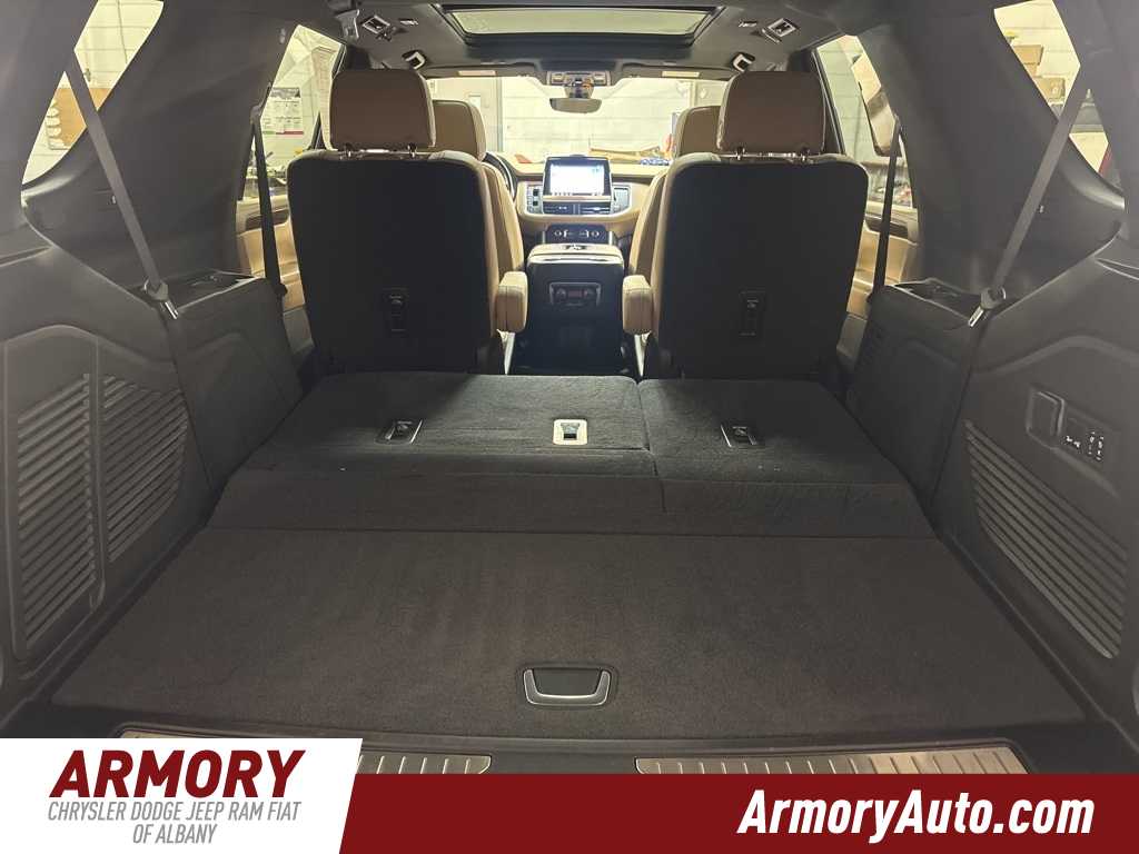 Thumbnail: 2021 Chevrolet Tahoe - 32