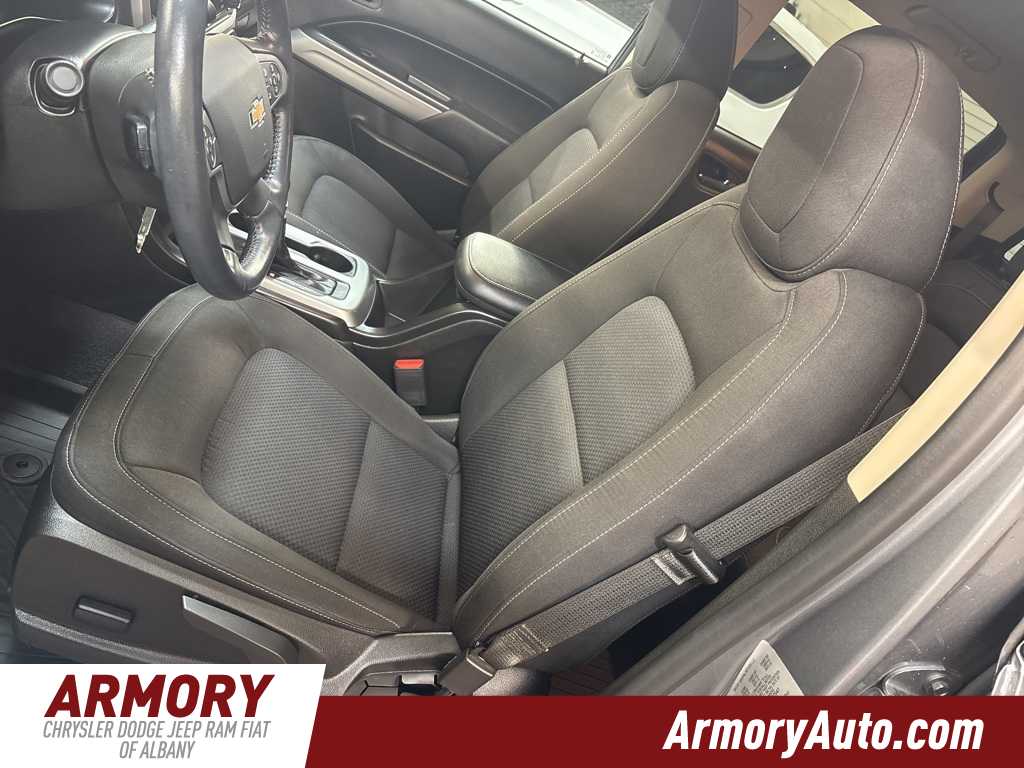 Thumbnail: 2022 Chevrolet Colorado - 13