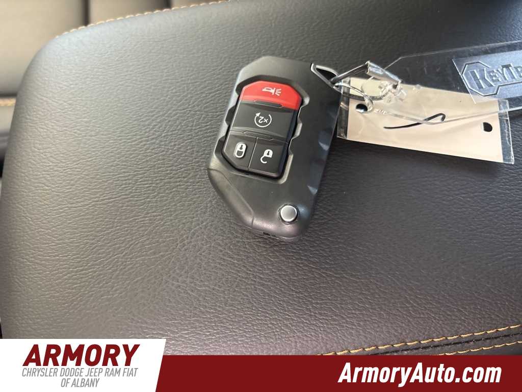 Thumbnail: 2025 Jeep Wrangler - 17