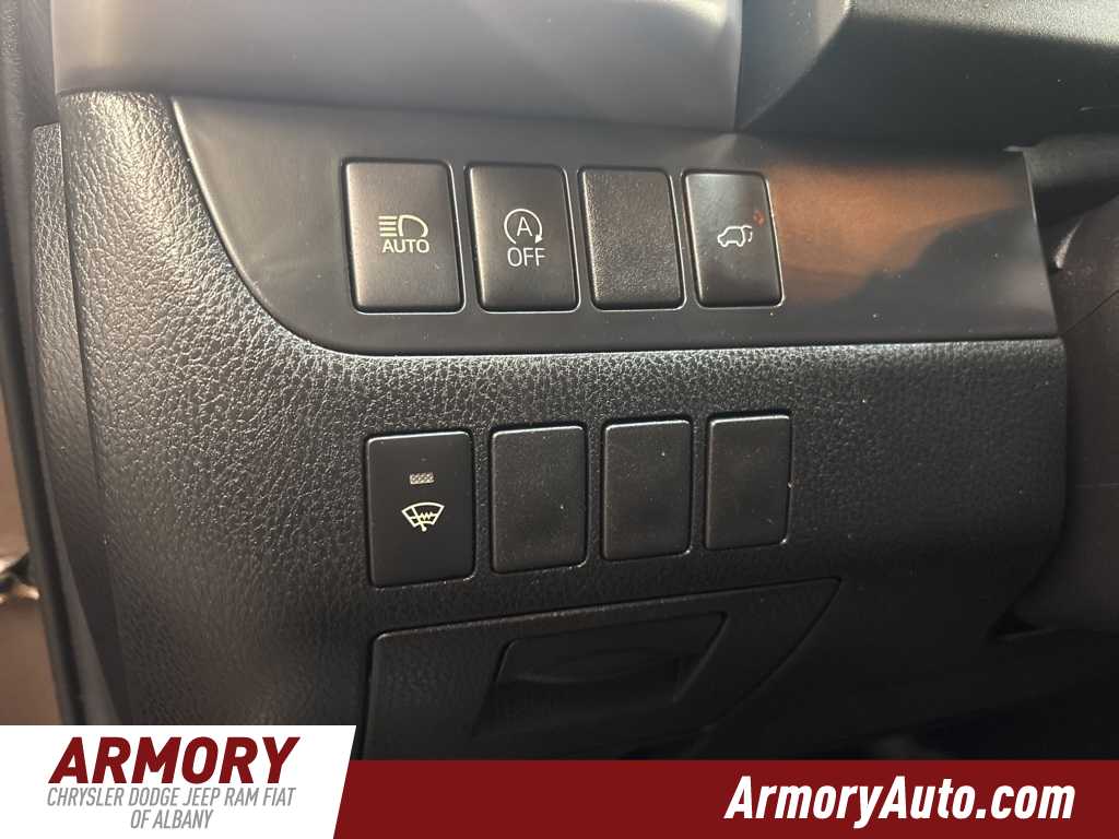 Thumbnail: 2019 Toyota Highlander - 11