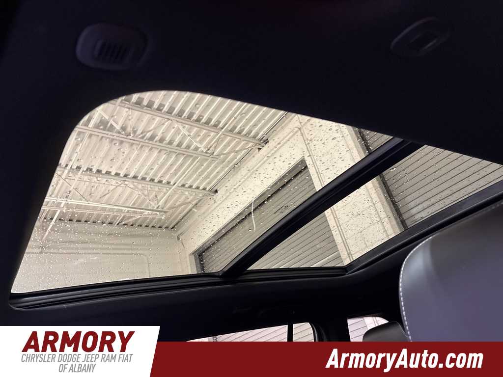 Thumbnail: 2025 Jeep Grand Cherokee - 24