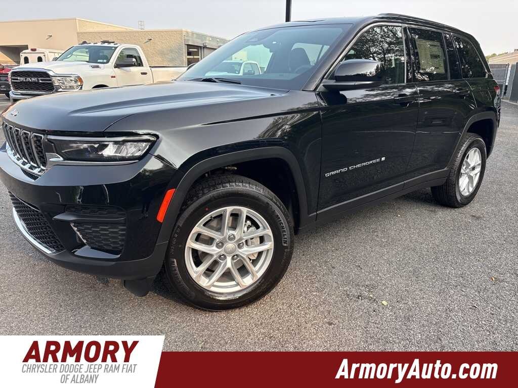 New 2025 Jeep Grand Cherokee Laredo X SUV