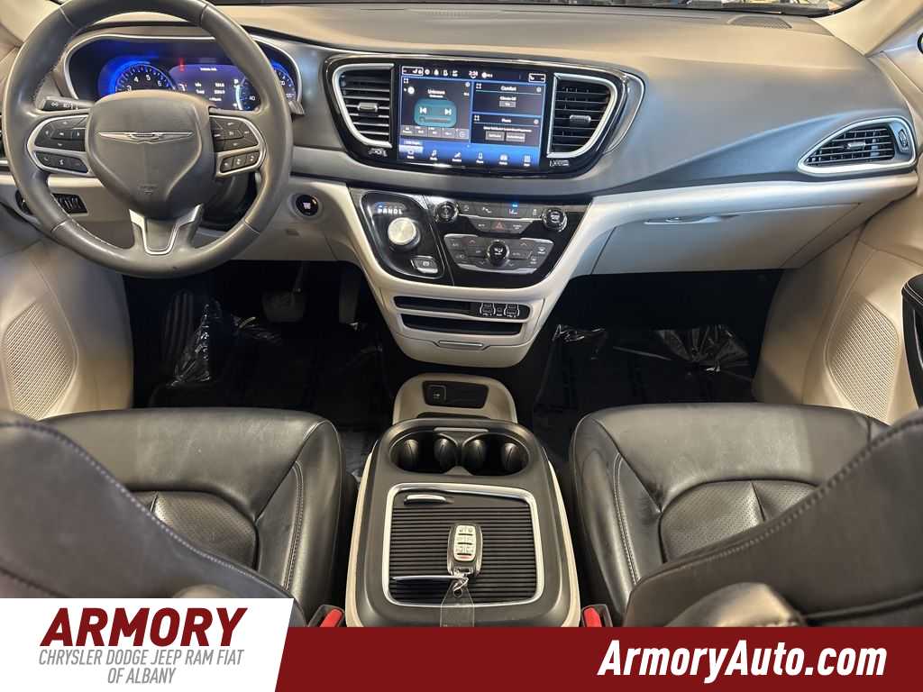 Thumbnail: 2023 Chrysler Pacifica - 35