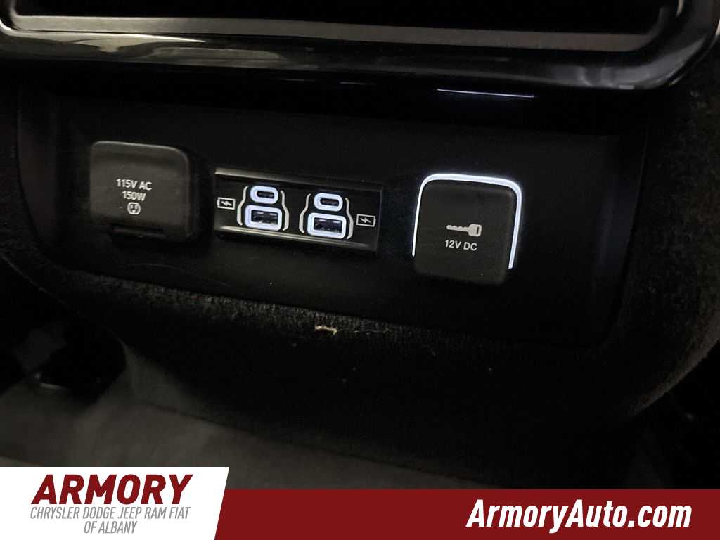 Thumbnail: 2023 Jeep Wagoneer - 42