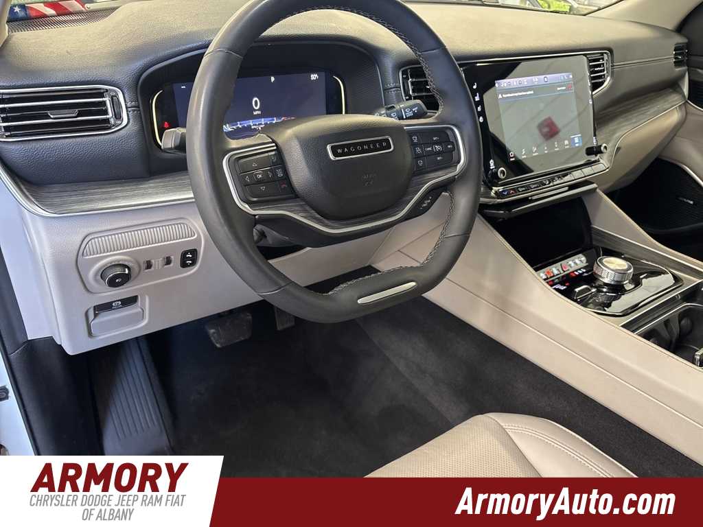 Thumbnail: 2024 Jeep Wagoneer - 10