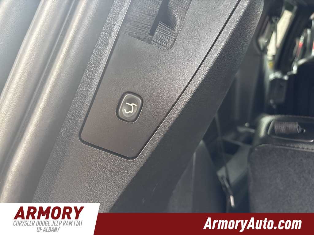 Thumbnail: 2019 Dodge Grand Caravan - 32