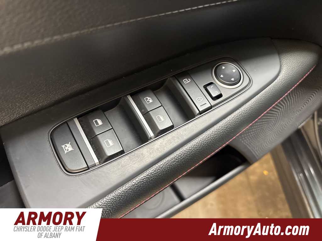 Thumbnail: 2020 Kia Forte - 8