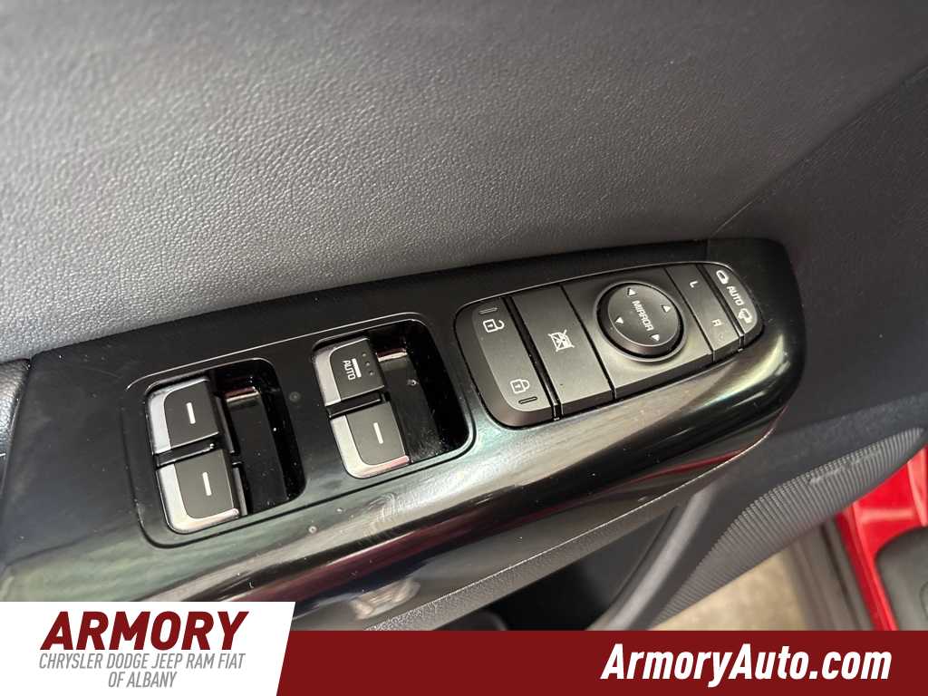 Thumbnail: 2021 Kia Sportage - 8