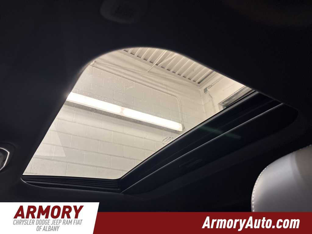 Thumbnail: 2025 Jeep Grand Cherokee - 21