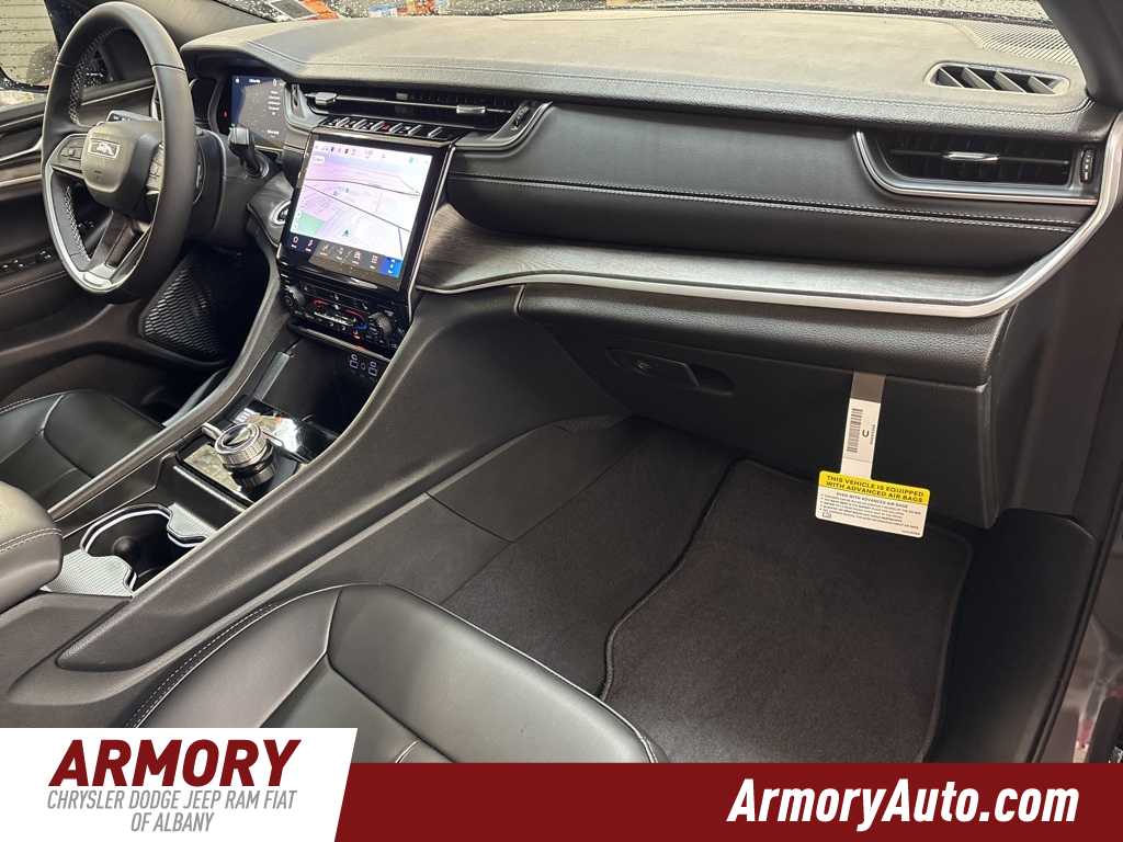 Thumbnail: 2025 Jeep Grand Cherokee - 41