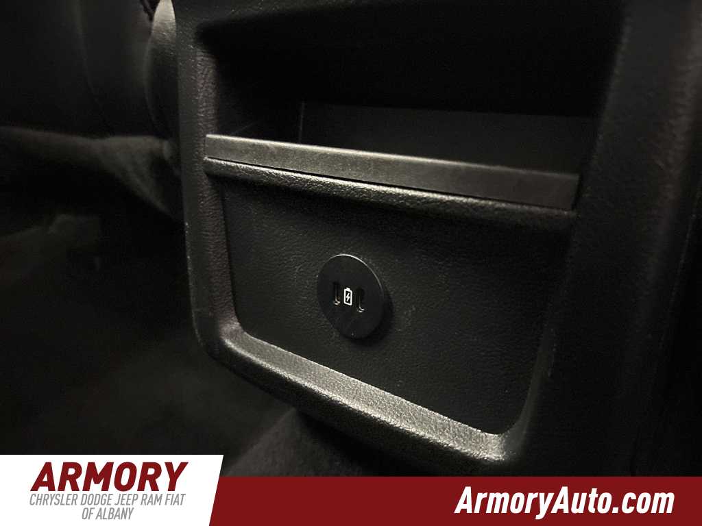 Thumbnail: 2023 Ford Edge - 31