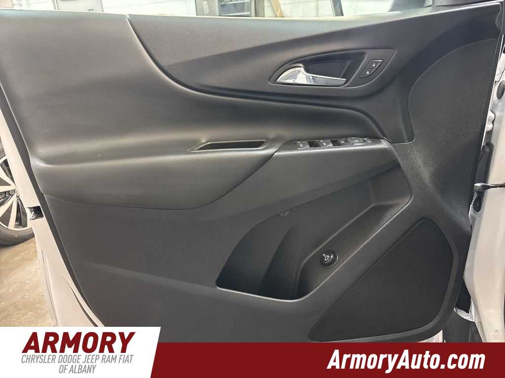 Thumbnail: 2022 Chevrolet Equinox - 7