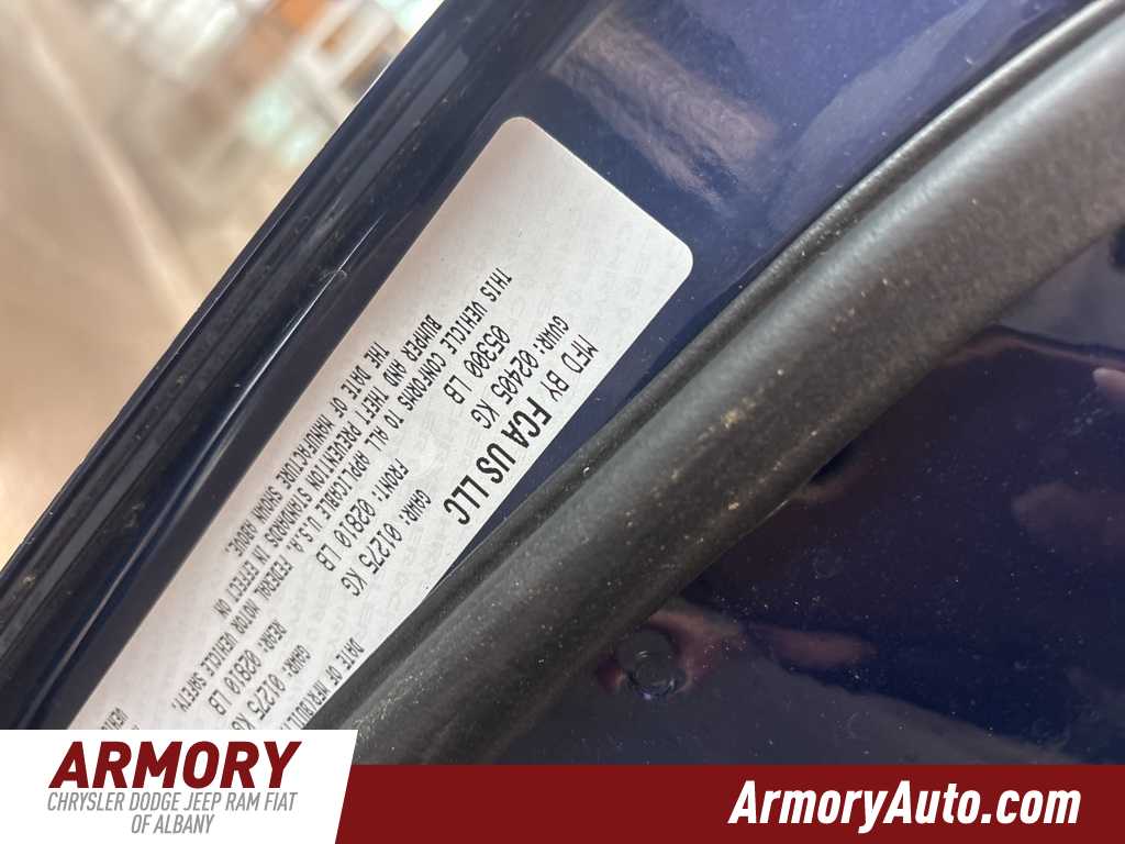 Thumbnail: 2015 Dodge Challenger - 34