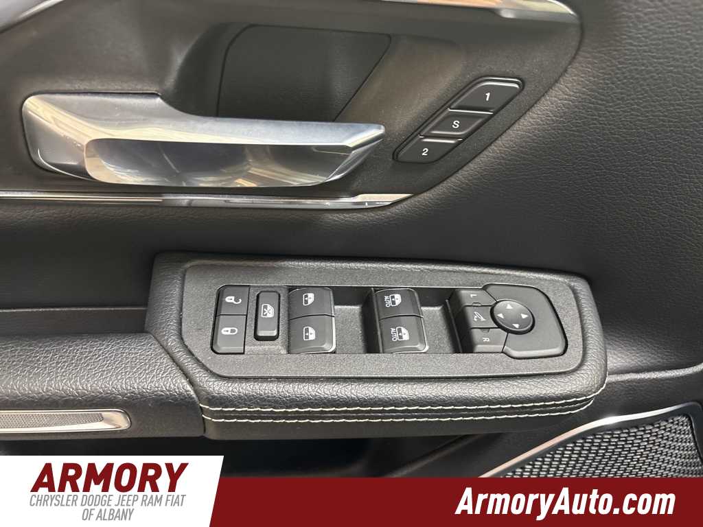 Thumbnail: 2025 RAM 1500 - 8