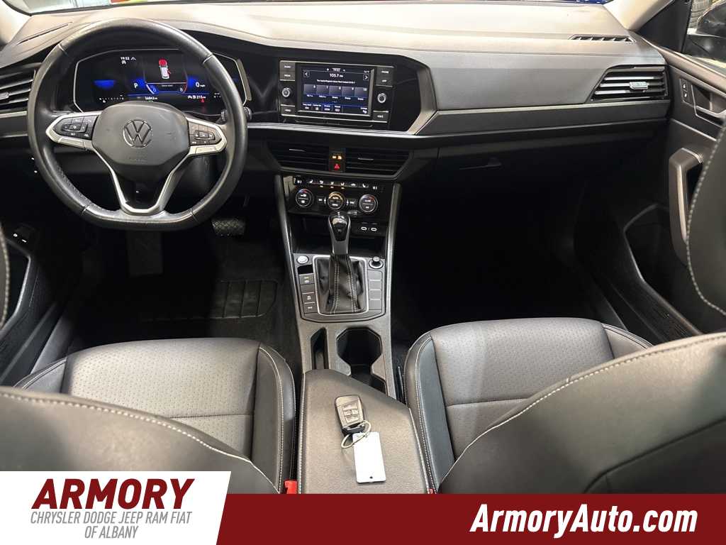 Thumbnail: 2024 Volkswagen Jetta - 32