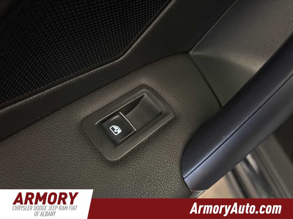 Thumbnail: 2018 Volkswagen Tiguan - 27