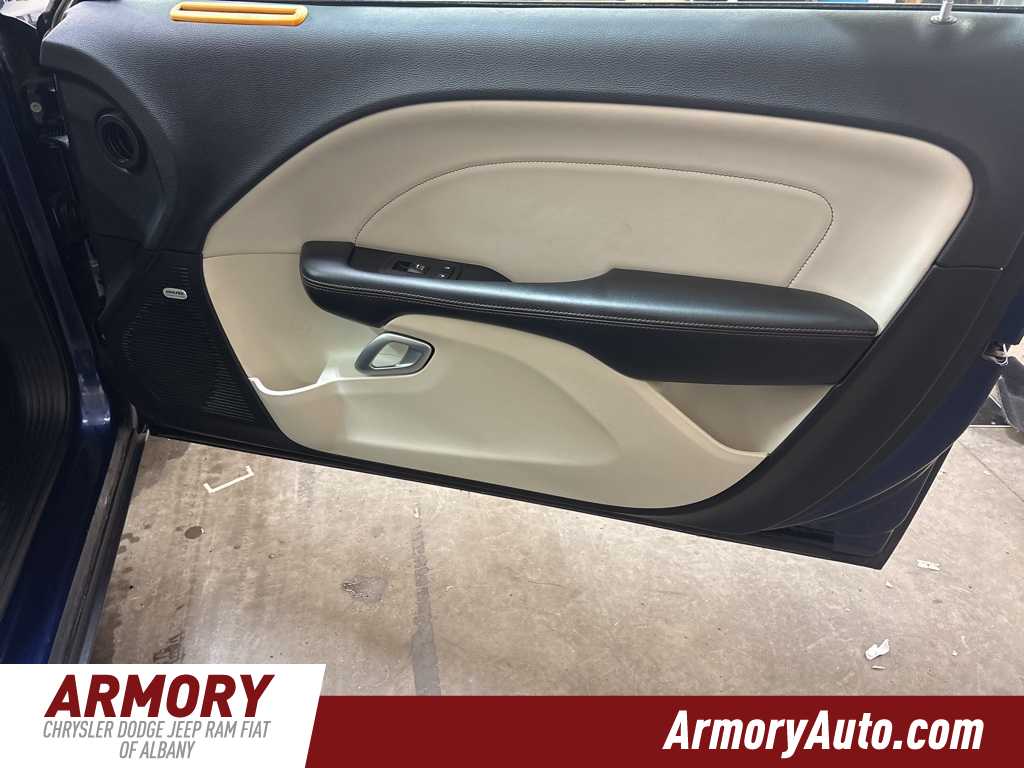 Thumbnail: 2015 Dodge Challenger - 29