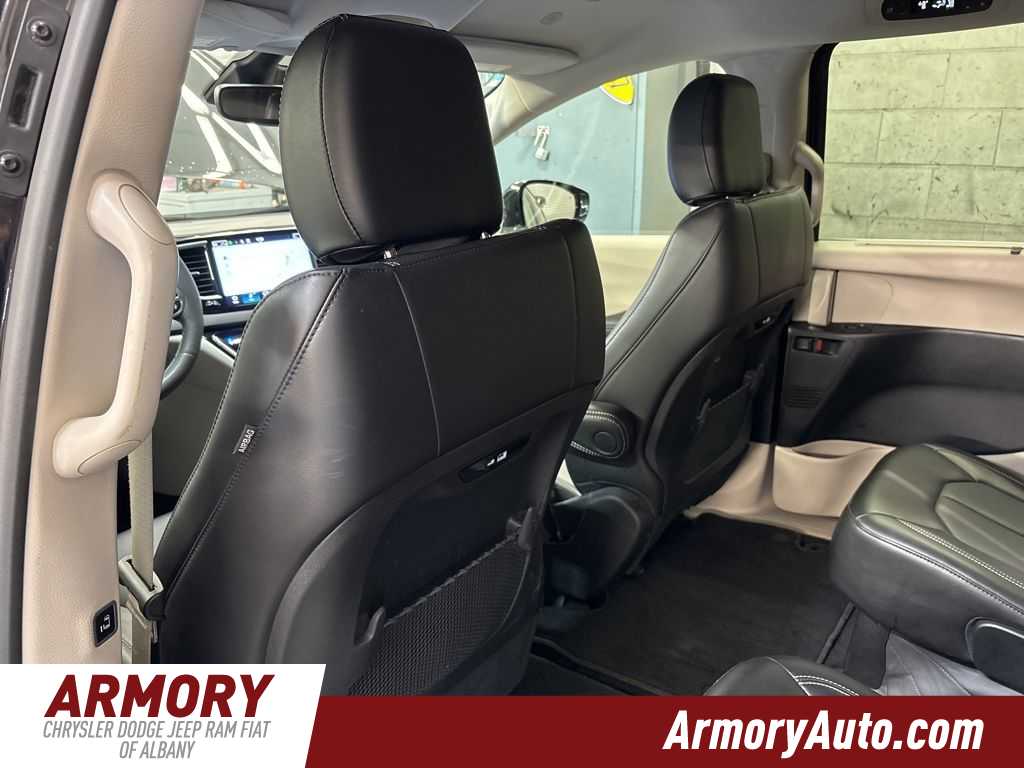 Thumbnail: 2024 Chrysler Pacifica - 26