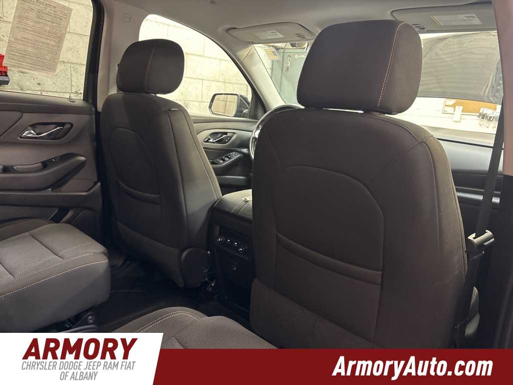 Thumbnail: 2021 Chevrolet Traverse - 37