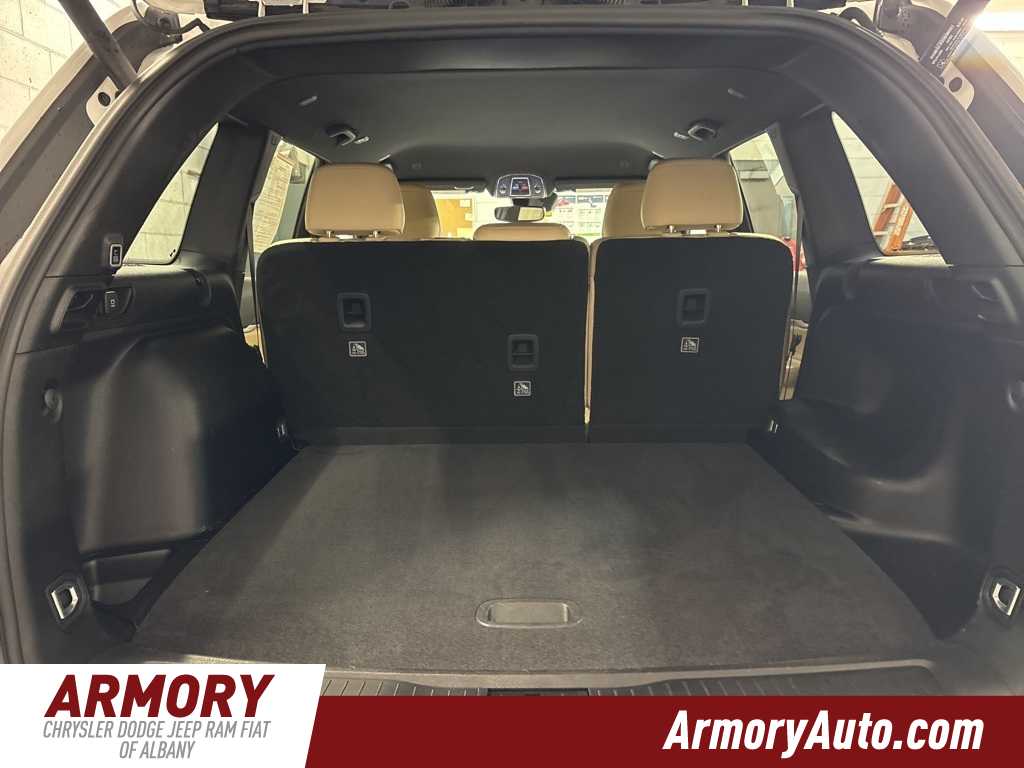 Thumbnail: 2023 Jeep Grand Cherokee - 28