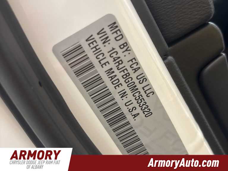 Thumbnail: 2021 Jeep Grand Cherokee - 44