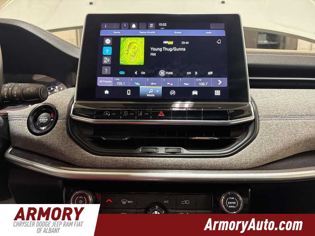 Thumbnail: 2023 Jeep Compass - 16