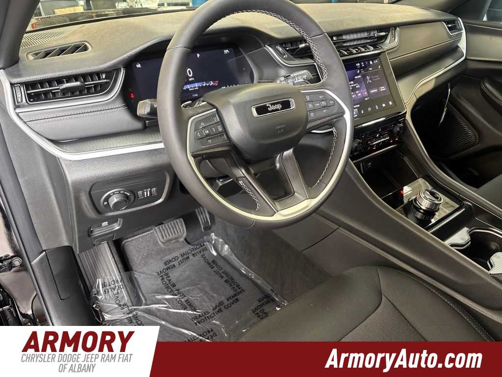 Thumbnail: 2026 Jeep Grand Cherokee L - 9