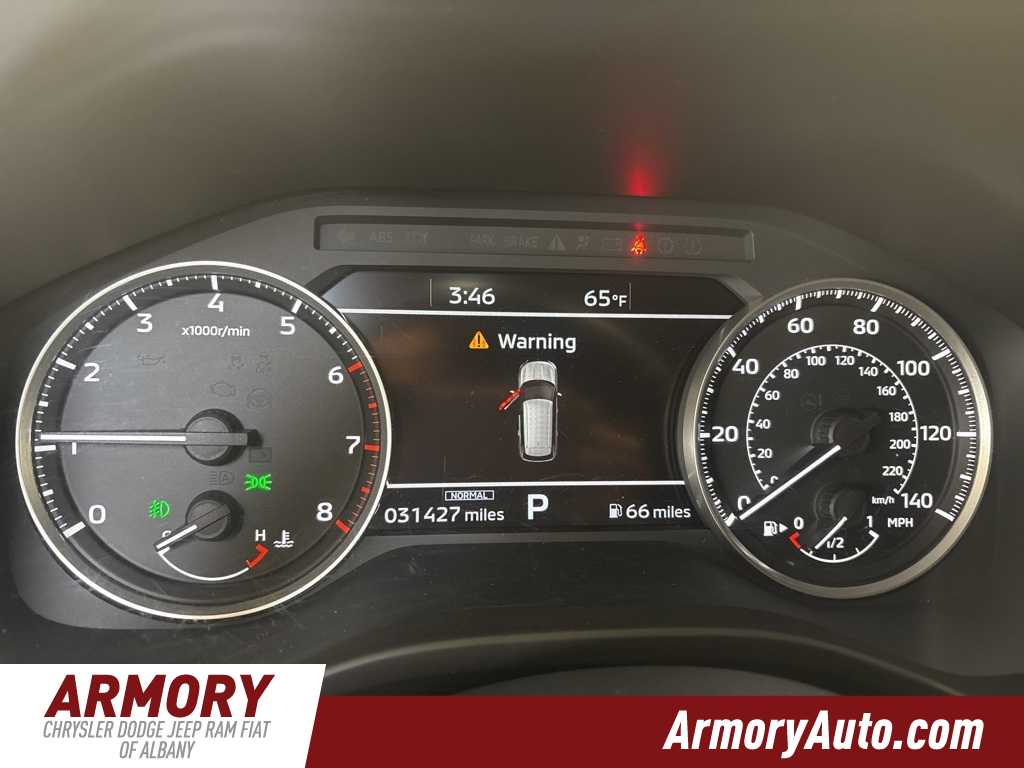 Thumbnail: 2022 Mitsubishi Outlander - 17