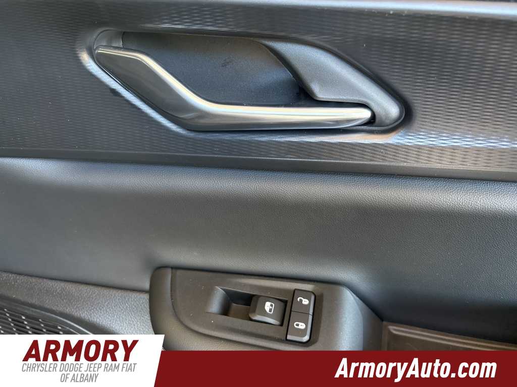 Thumbnail: 2025 Jeep Grand Cherokee L - 33