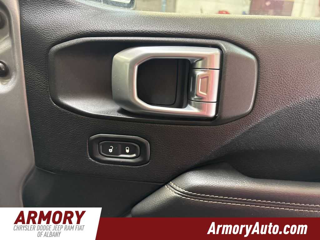 Thumbnail: 2019 Jeep Wrangler - 35