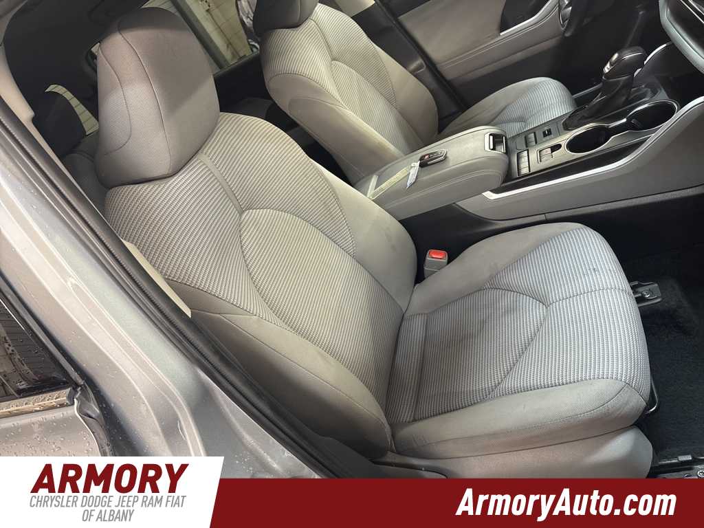 Thumbnail: 2022 Toyota Highlander - 38