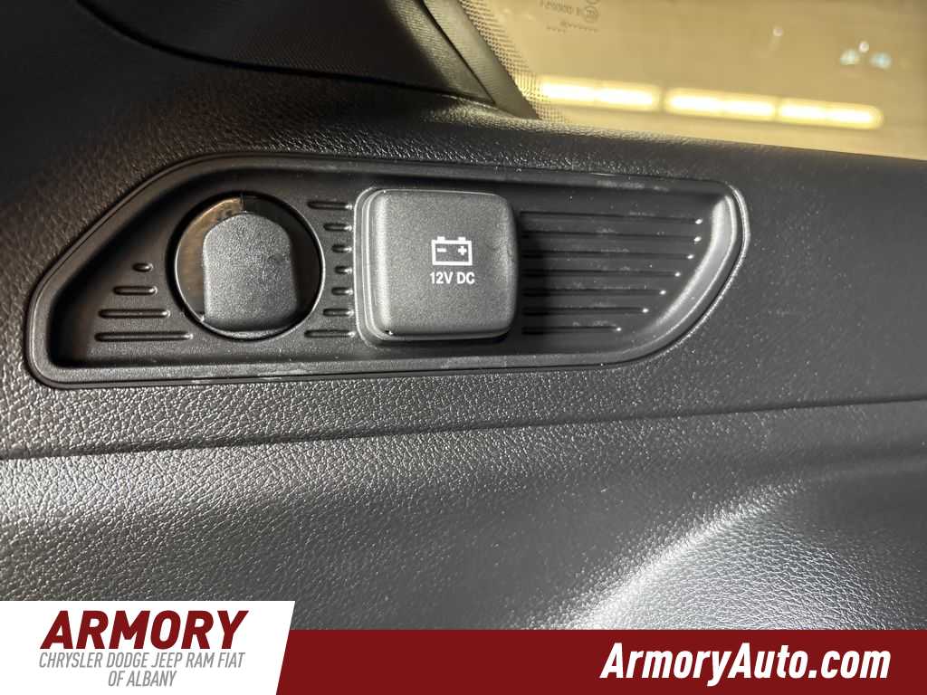 Thumbnail: 2026 Jeep Grand Cherokee - 31