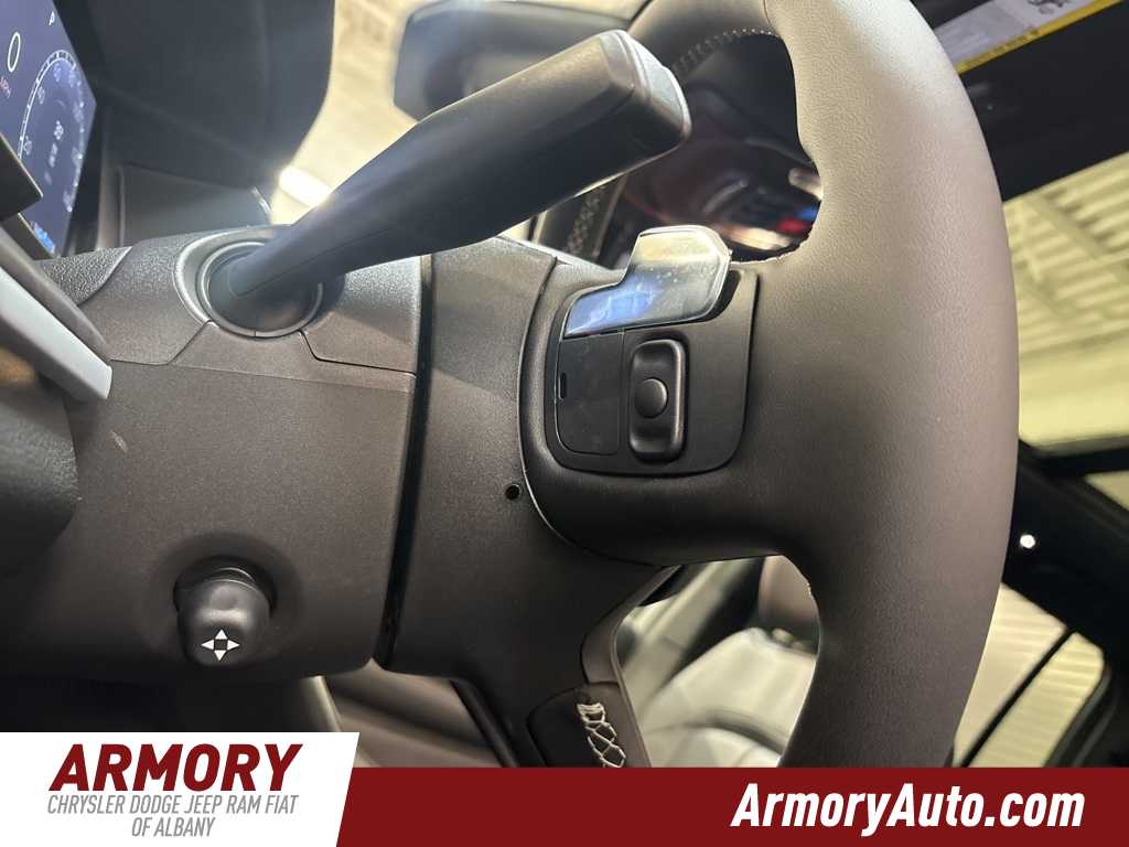 Thumbnail: 2026 Jeep Grand Cherokee - 11