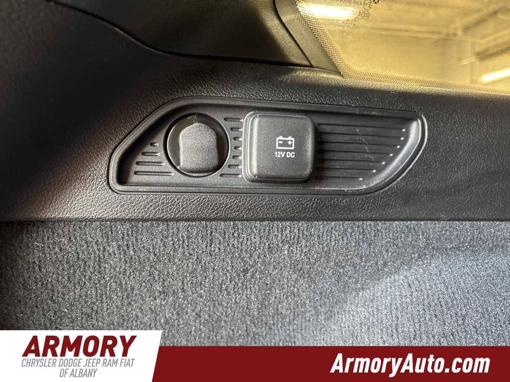 Thumbnail: 2023 Jeep Grand Cherokee - 36