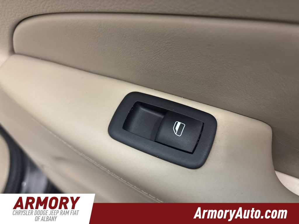 Thumbnail: 2016 Jeep Grand Cherokee - 33