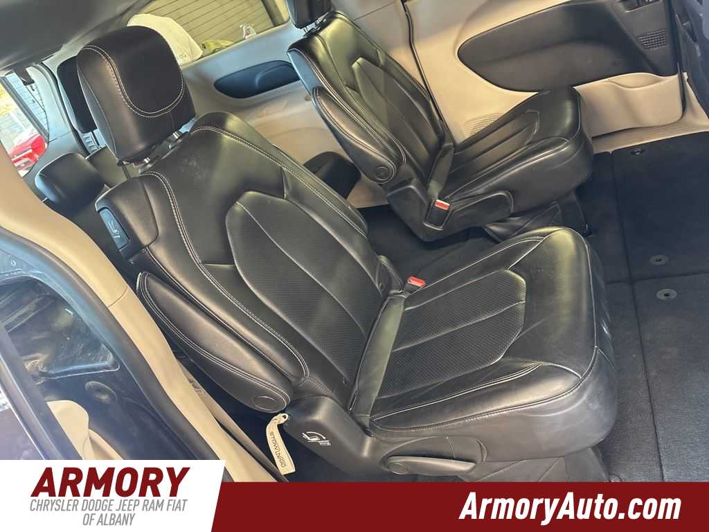 Thumbnail: 2023 Chrysler Pacifica - 33