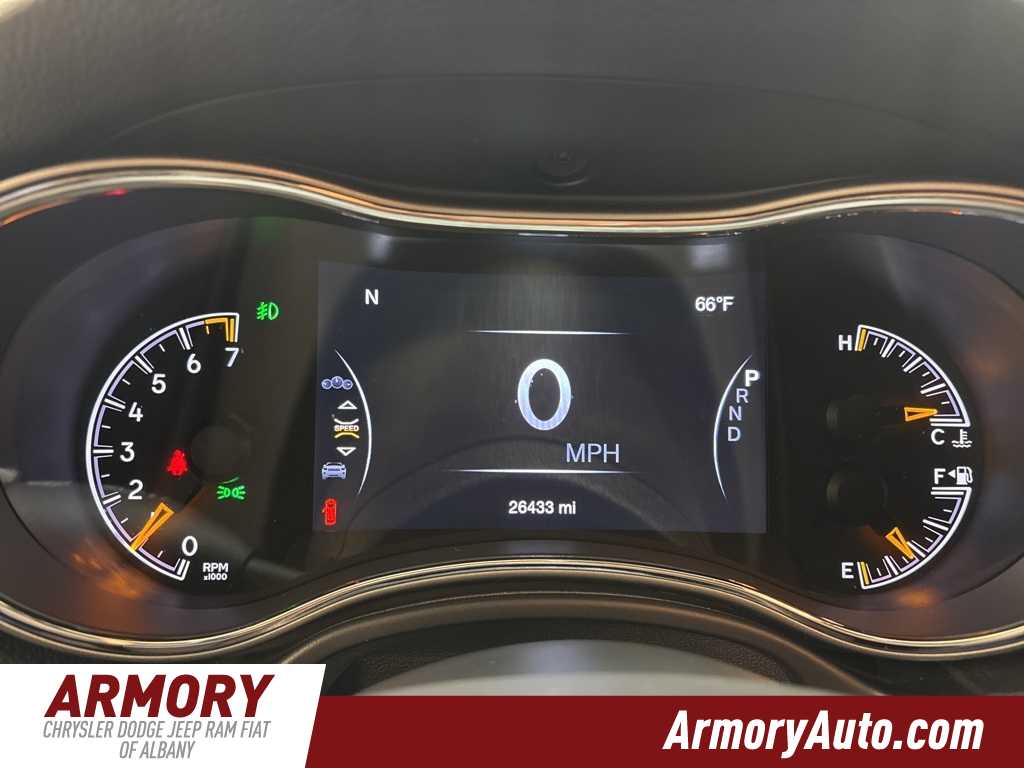 Thumbnail: 2019 Jeep Grand Cherokee - 15